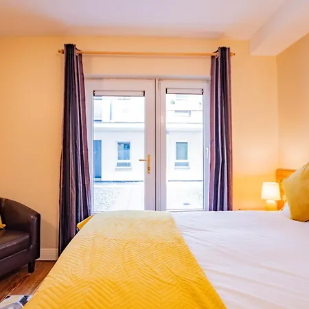 215 - The Willow At The Harbour Mill By Shortstays Westport Exterior photo